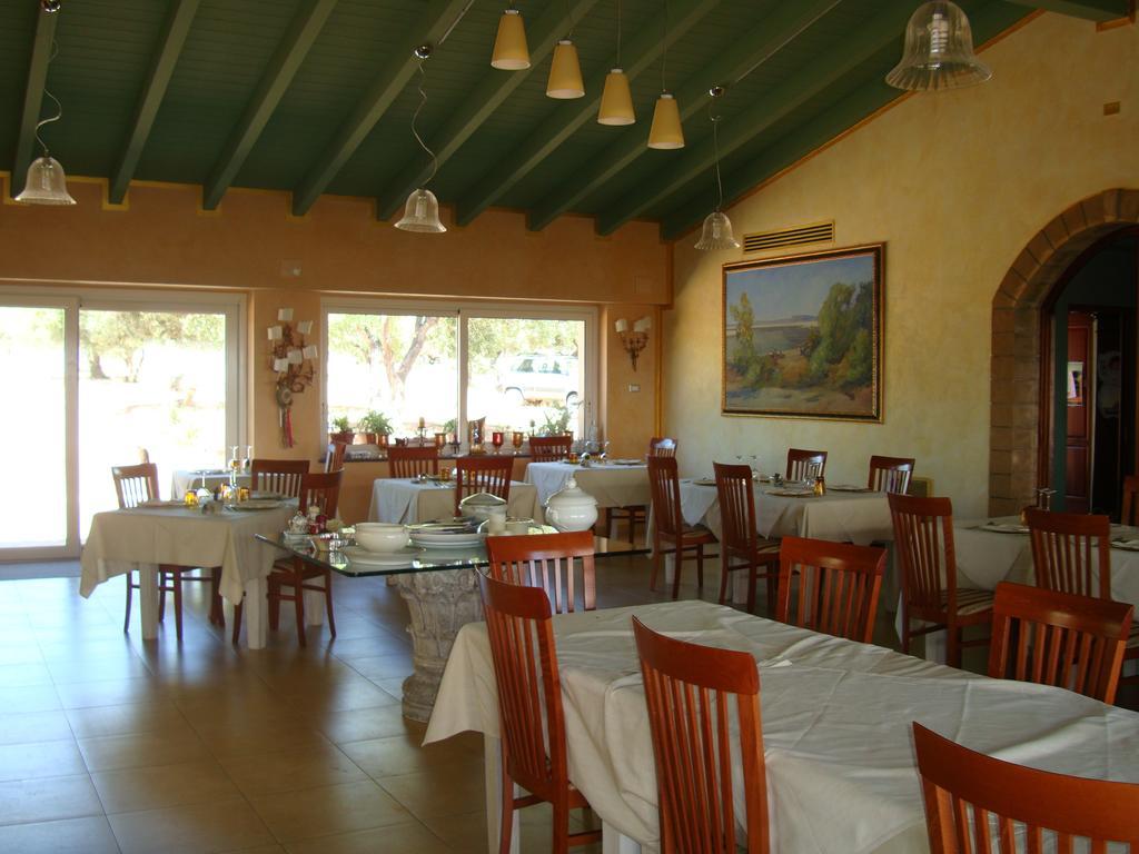 Country Resort Capo Nieddu Santa Caterina Di Pittinuri  Exterior foto