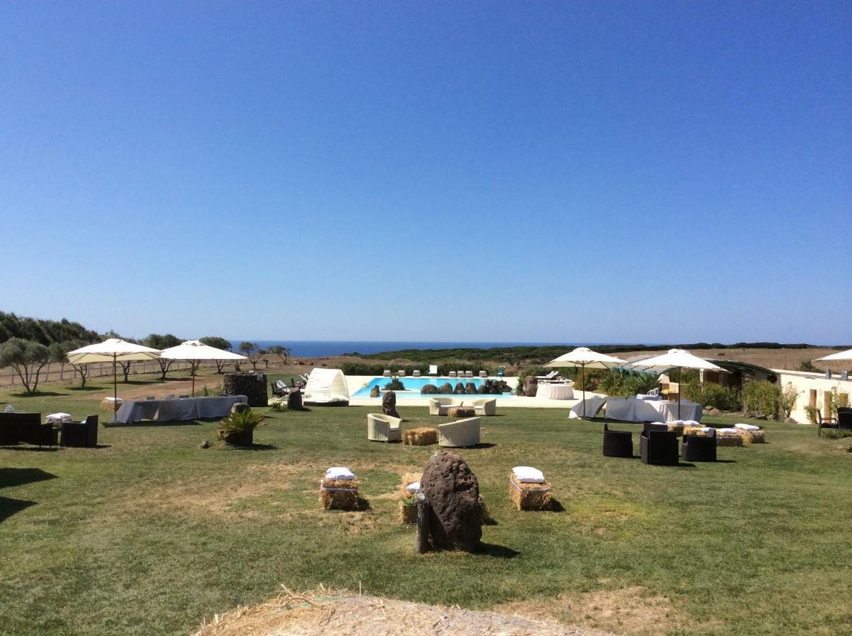 Country Resort Capo Nieddu Santa Caterina Di Pittinuri  Exterior foto