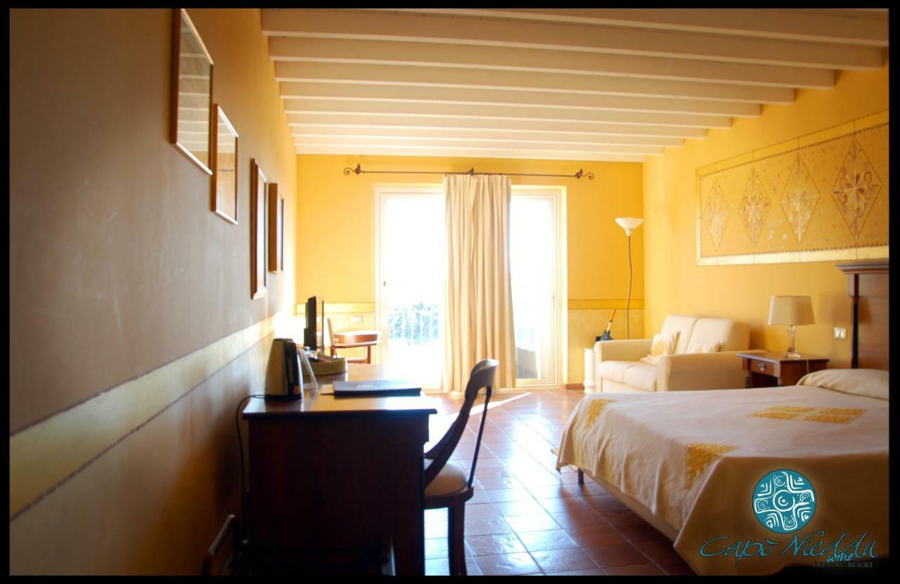 Country Resort Capo Nieddu Santa Caterina Di Pittinuri  Exterior foto