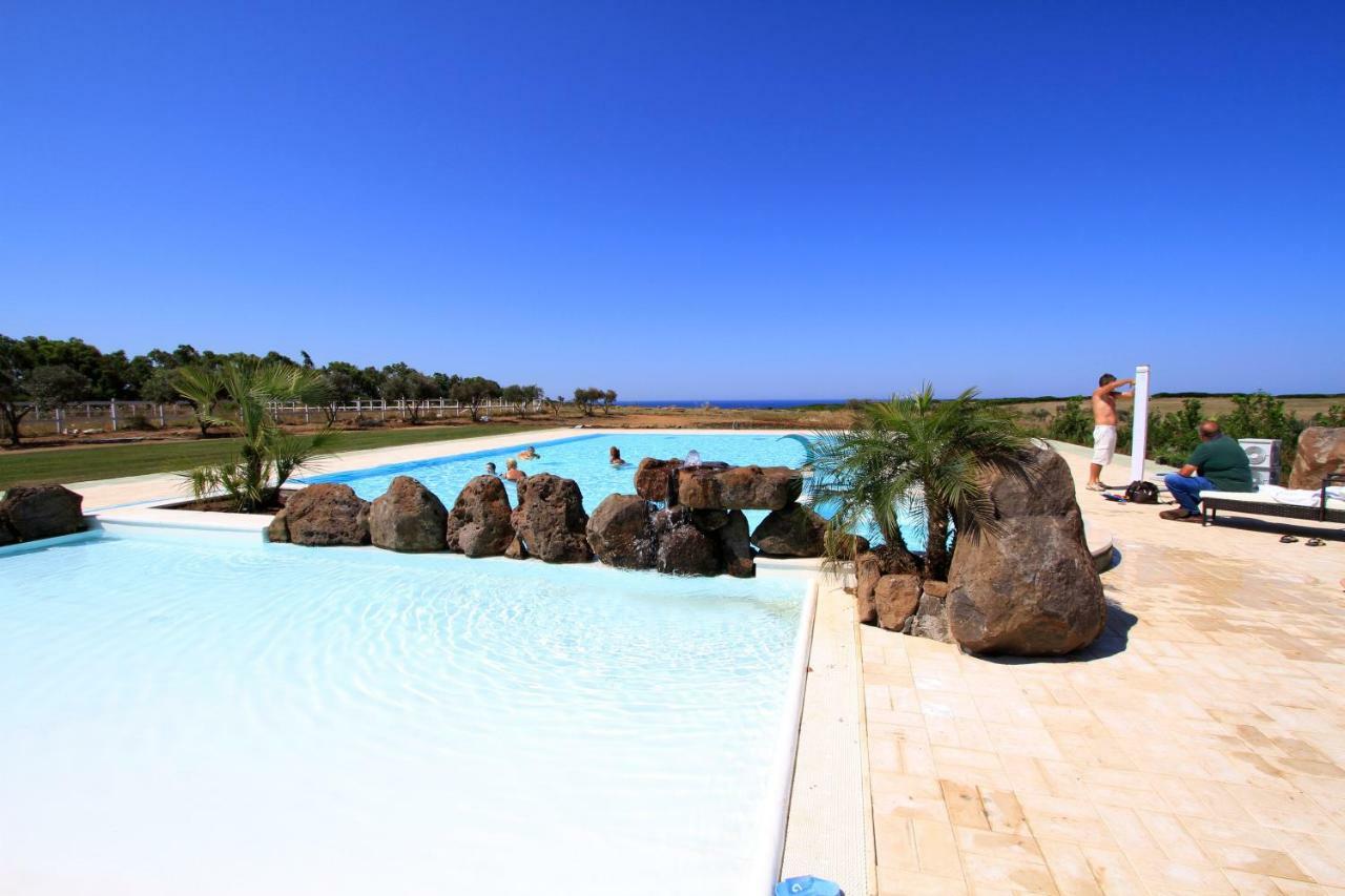 Country Resort Capo Nieddu Santa Caterina Di Pittinuri  Exterior foto